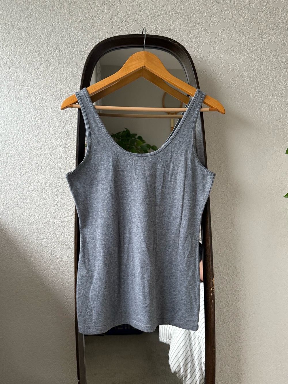 Maurices Grey Tank Top - Small - Picture 2 of 4